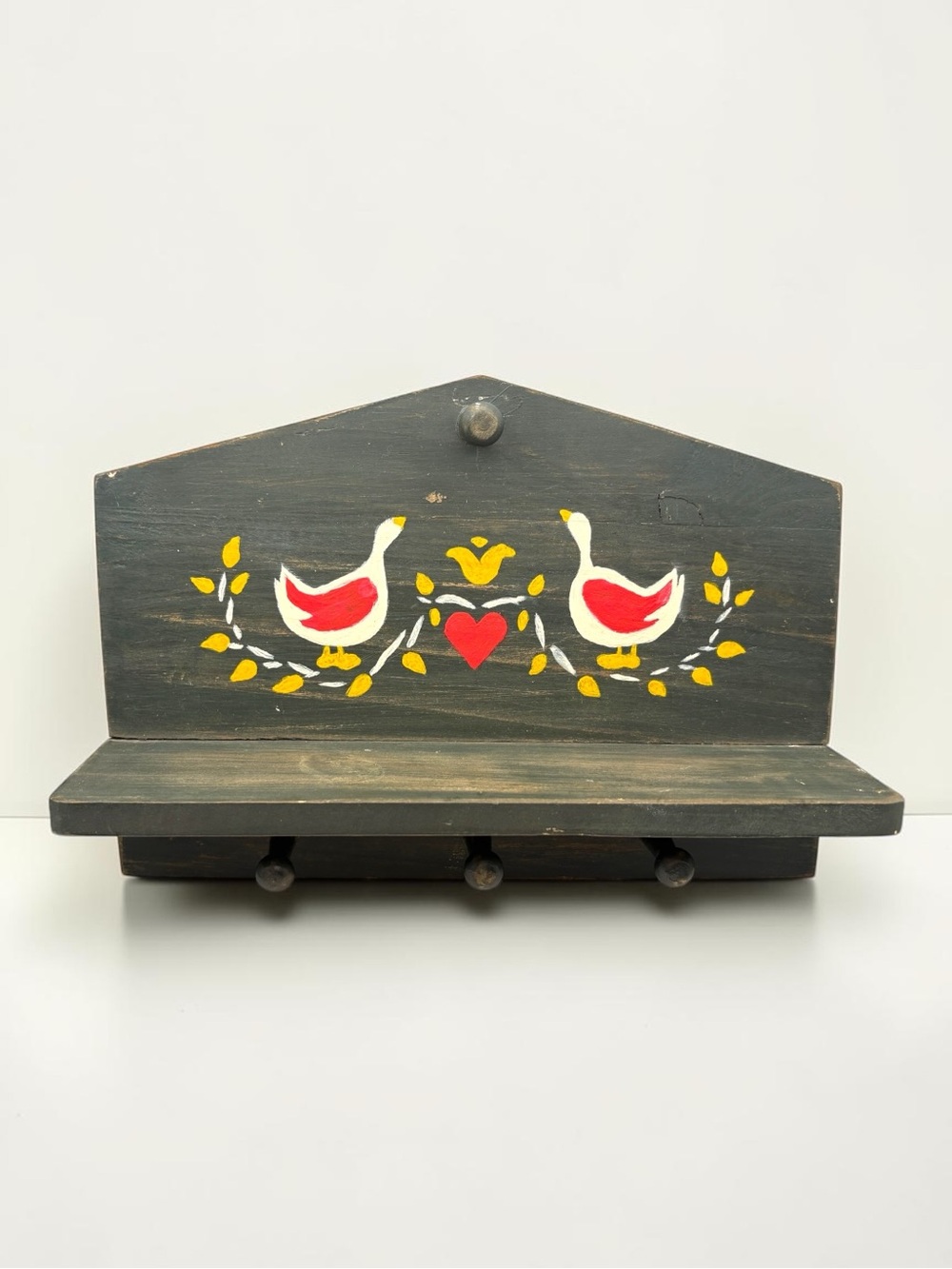 Vintage 80s Wooden Shelf w/ Pegs & Hand Painted Geese & Hearts Rack Trinket EUC